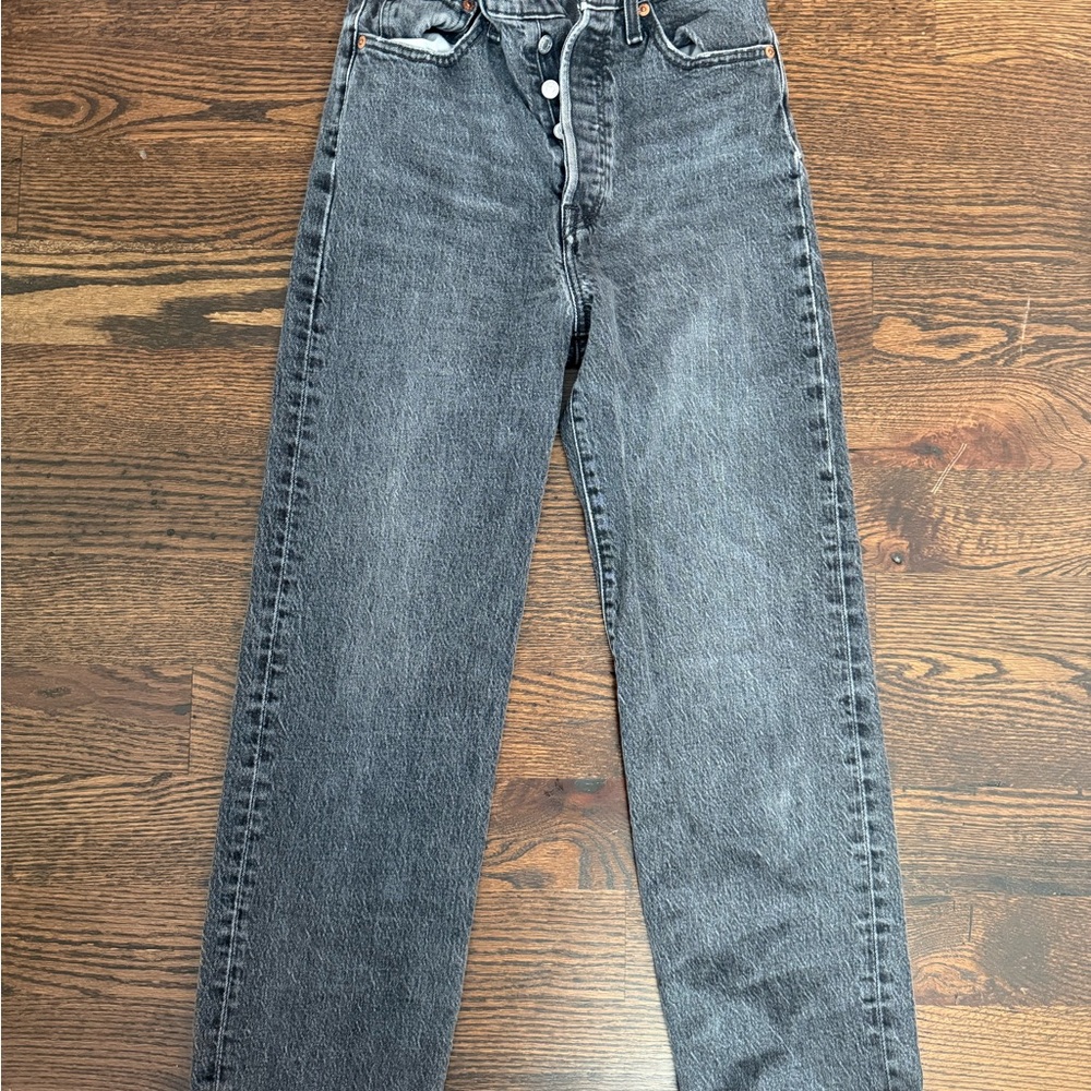 Levi's Ribcage Ankle Straight Women's Jean - Picture 3 of 5